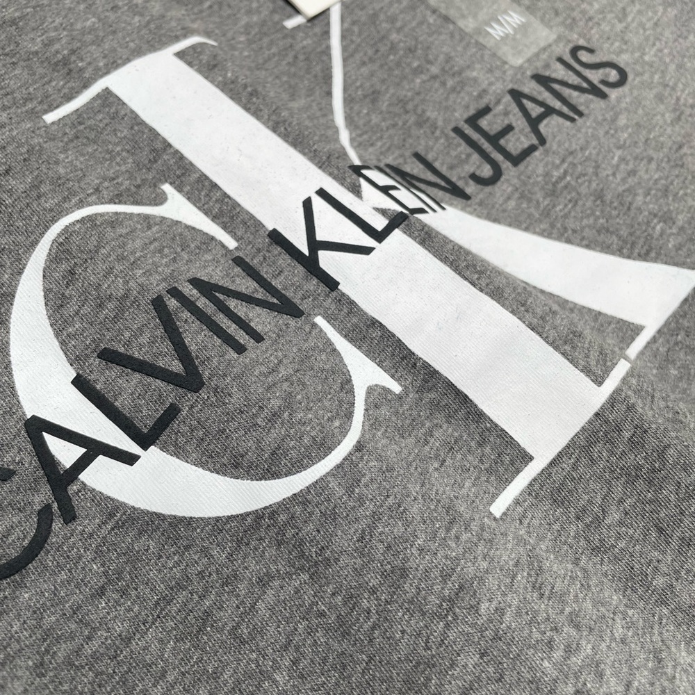 Calvin Klein Shirt - Picture 2 of 3